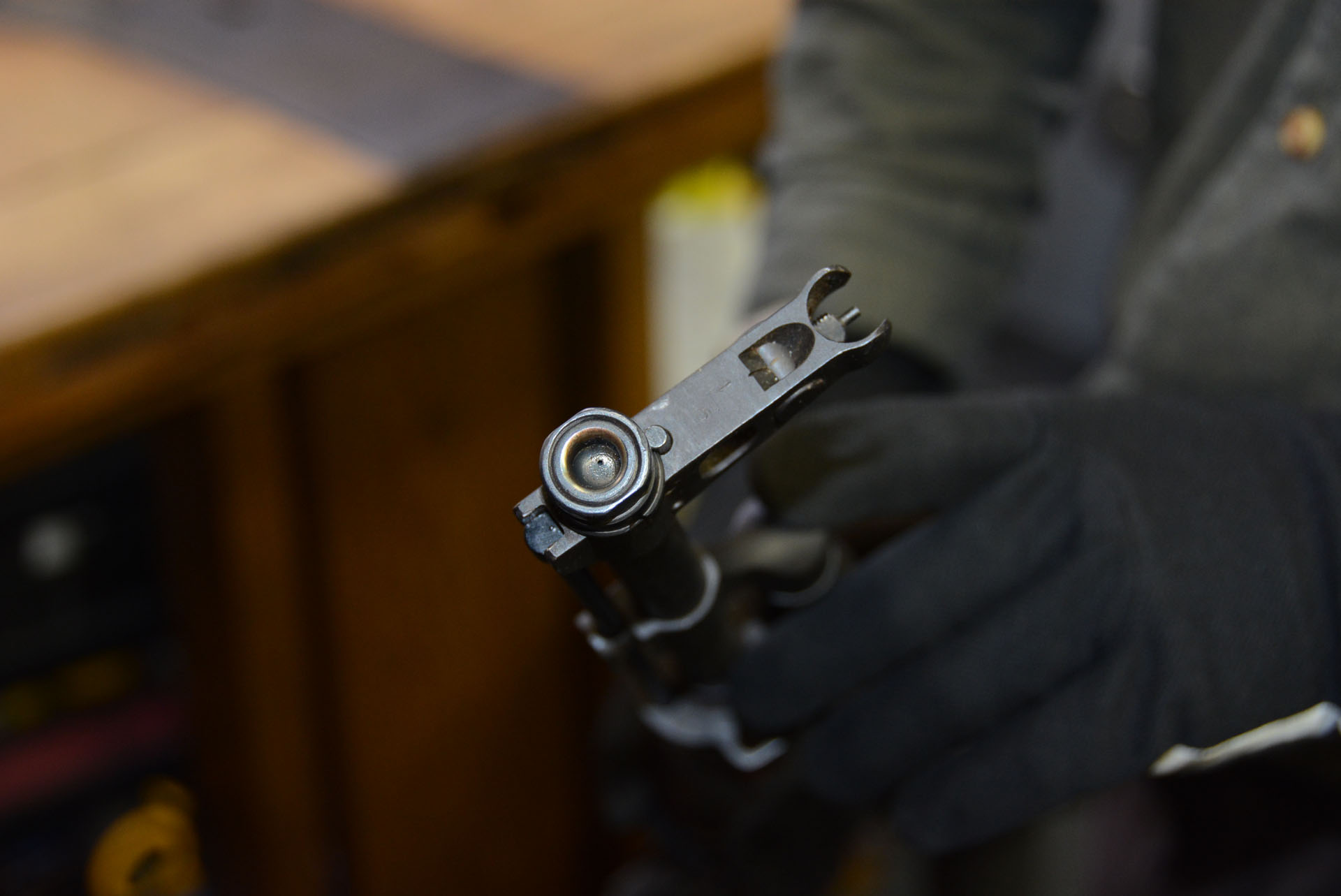 銃口も鉄の棒を入れ、溶接されており、絶対に弾丸が発射できないようにしている