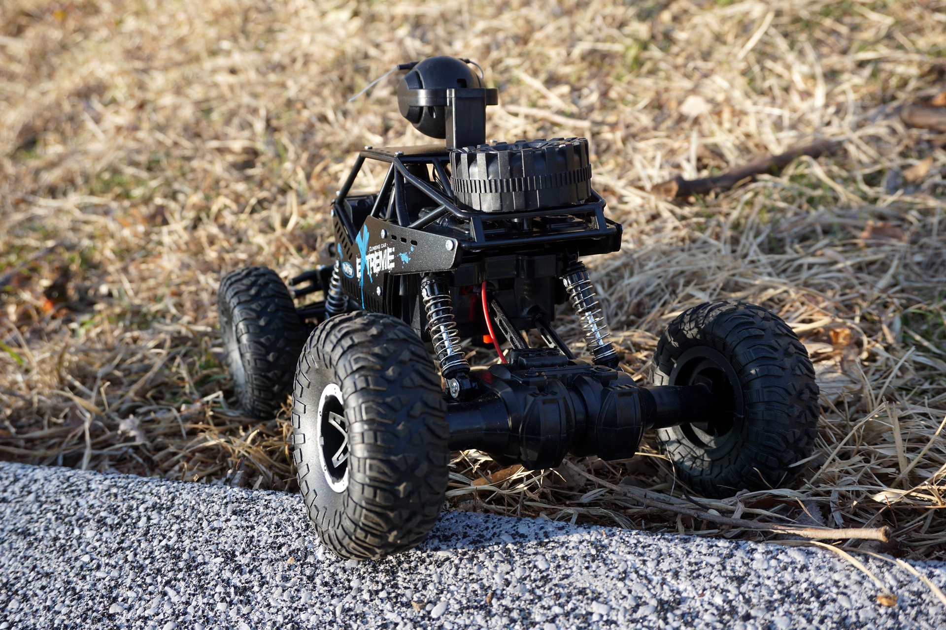 凸凹道でも駆動力を発揮する