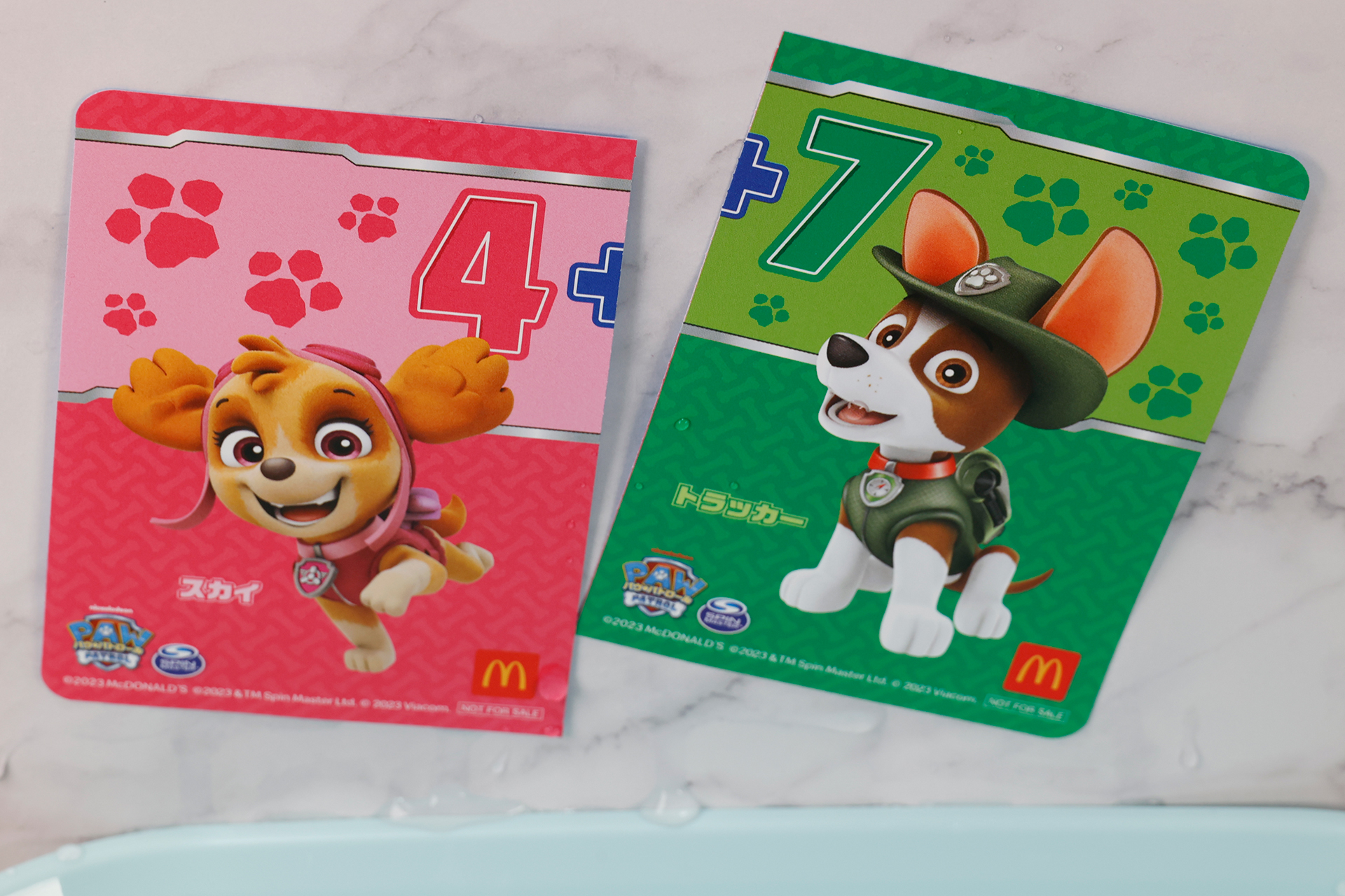 順番を入れ替えるなど、いろいろなところに貼ってみても面白いかも!?