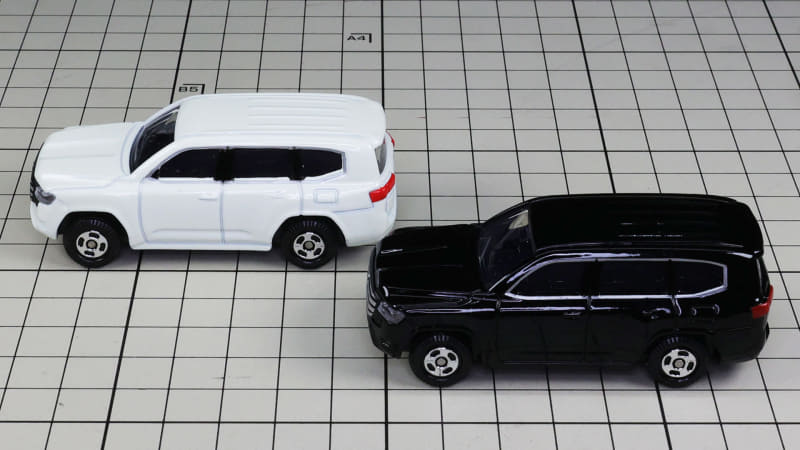 サイド：ボリュームのあるSUVスタイル