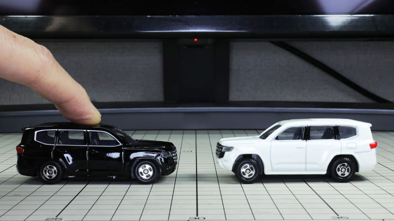 アクションはサスペンション