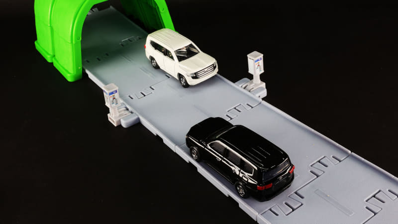 トンネルたのしい