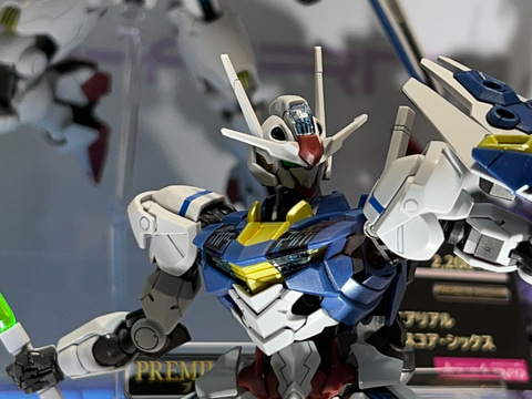 ガンダム 水星の魔女」で印象的だったシェルユニットが青く光る