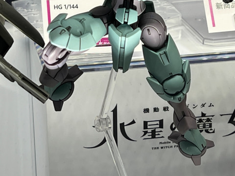 機動戦士ガンダム 水星の魔女」より今後発売予定のガンプラが一堂展示