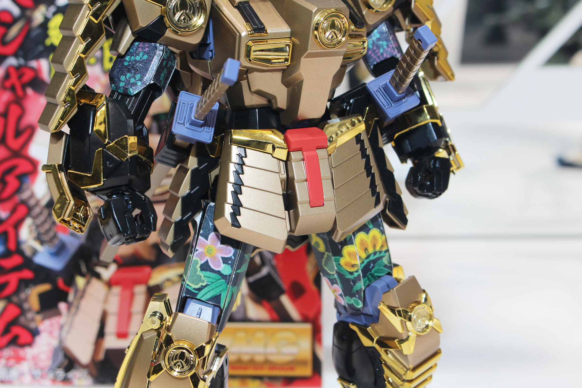 屏風絵のような風合いのある「和スタイルオリジナルステッカー」