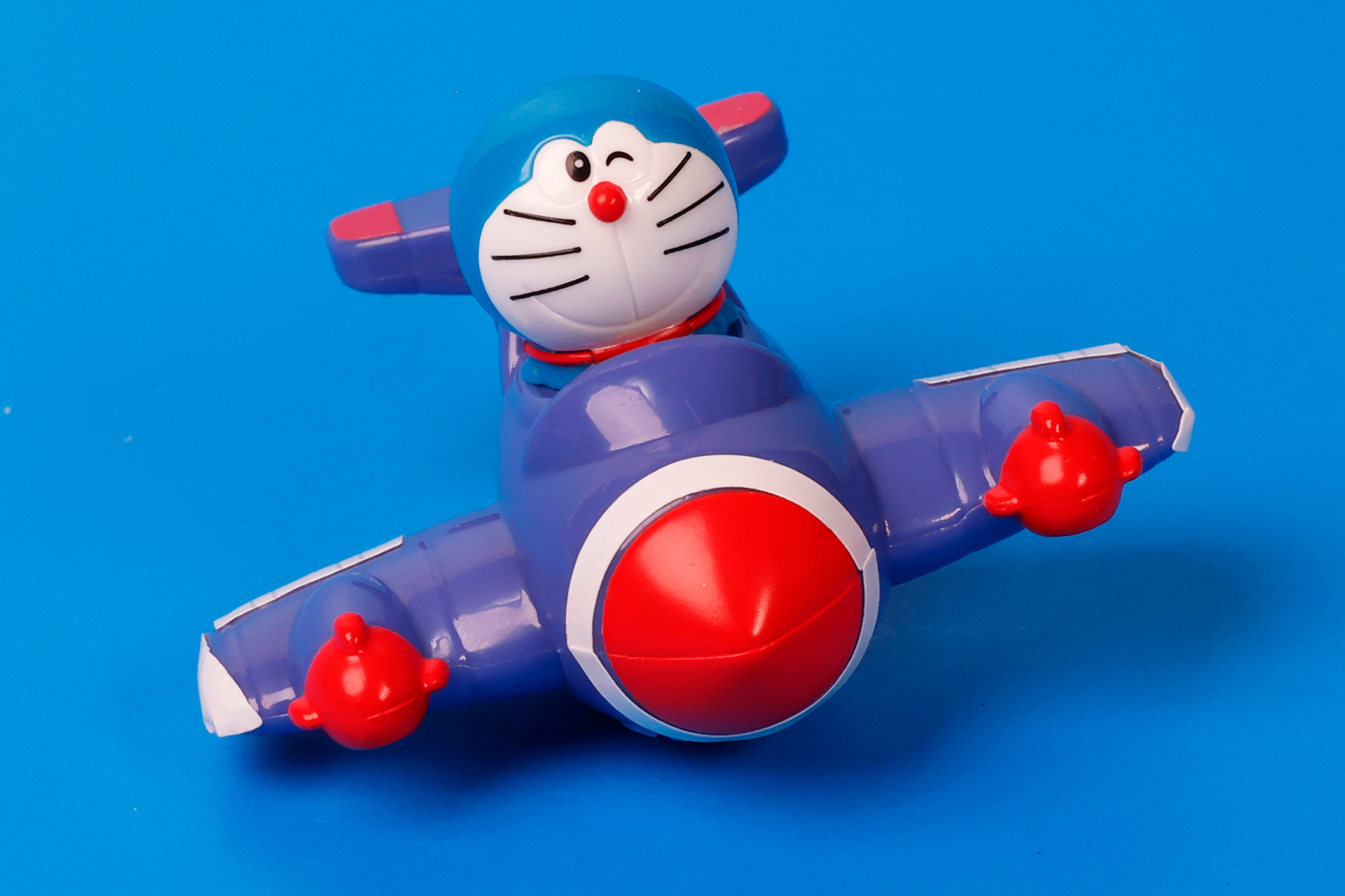 こちらは飛行機に乗り込んだドラえもんの部分