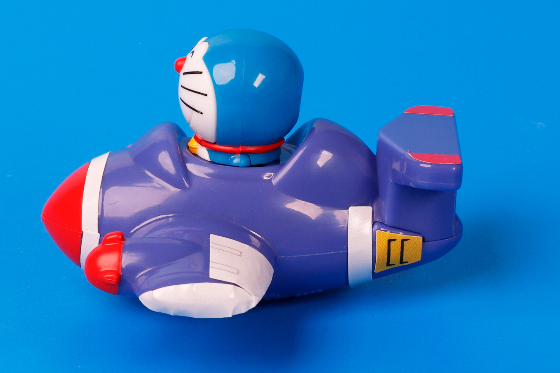 サイズは小さいが、飛行機やドラえもんの作りはなかなか凝っている