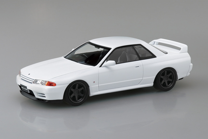 ニッサン R32スカイラインGT-R カスタムホイール（クリスタルホワイト）
