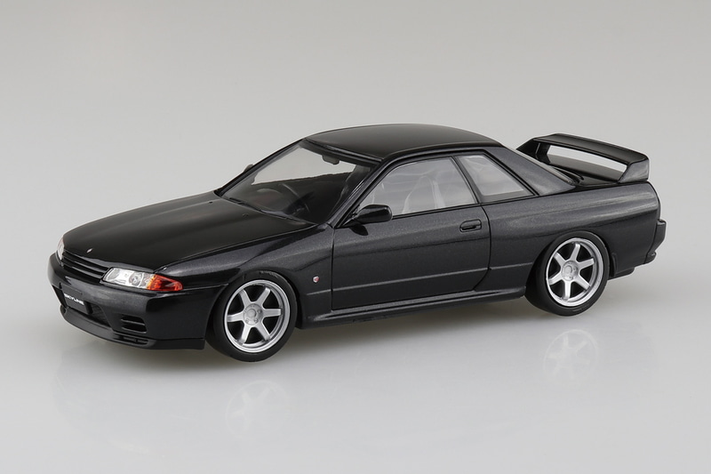 ニッサン R32スカイラインGT-R カスタムホイール（ブラックパールメタリック）