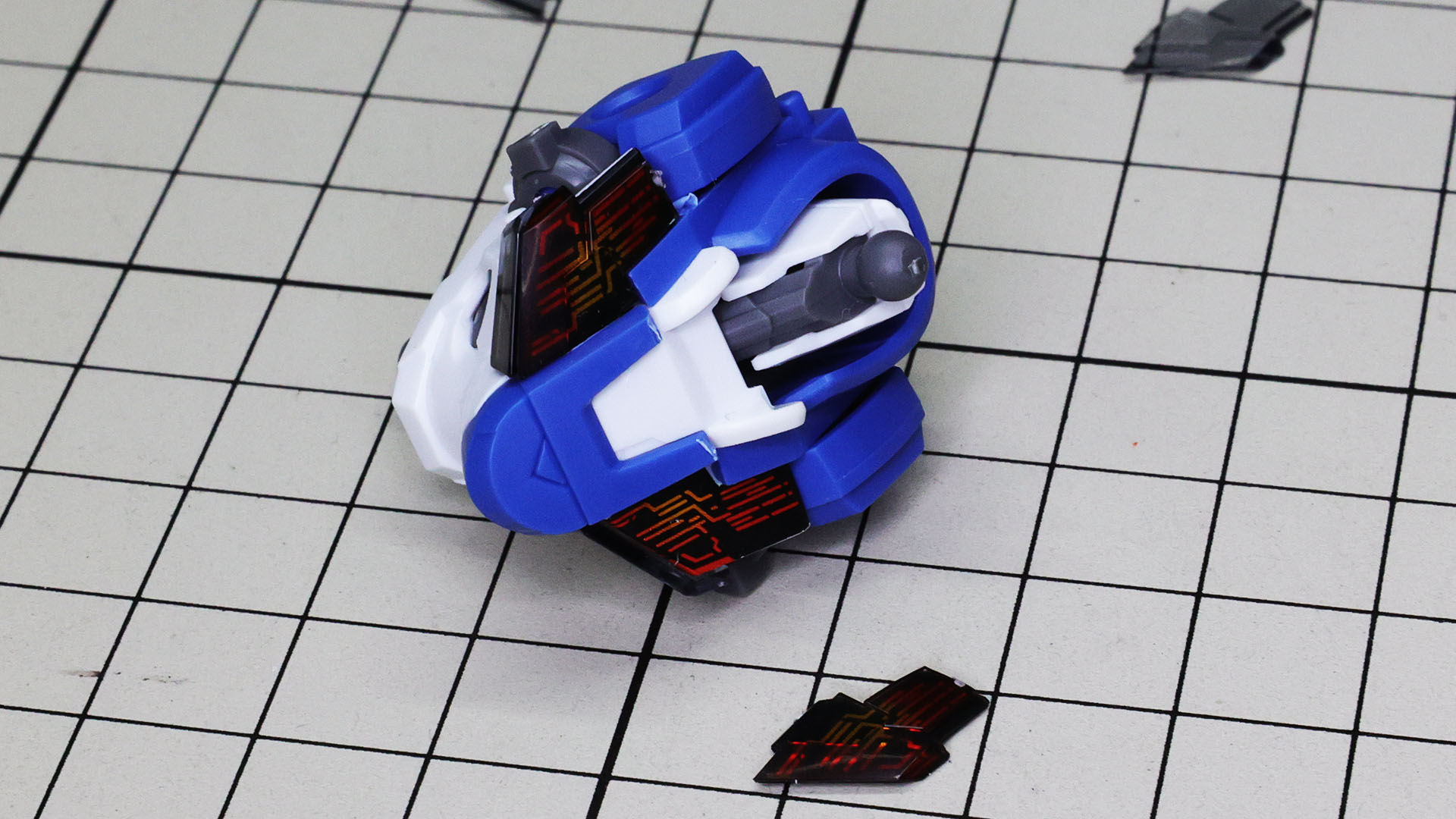 全ての装甲を組み付けて……