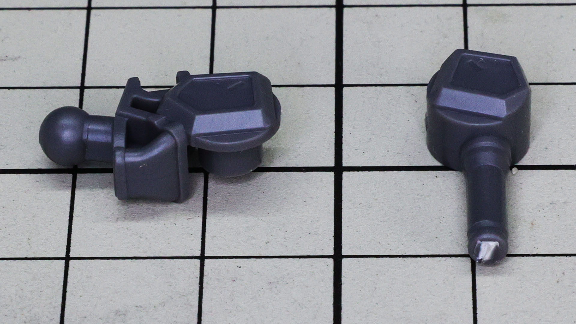 肩関節も回転軸での接続だけです