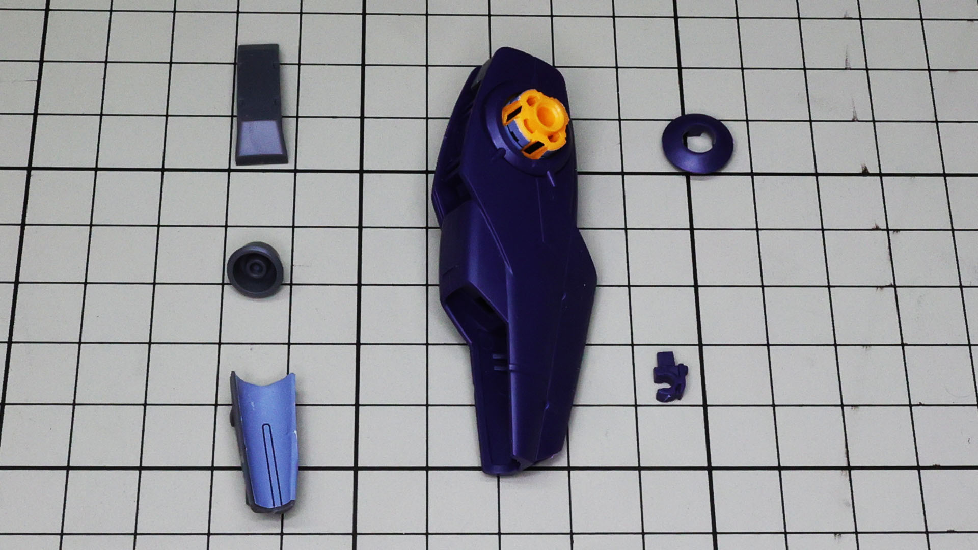 各ディテールパーツを組み込みます