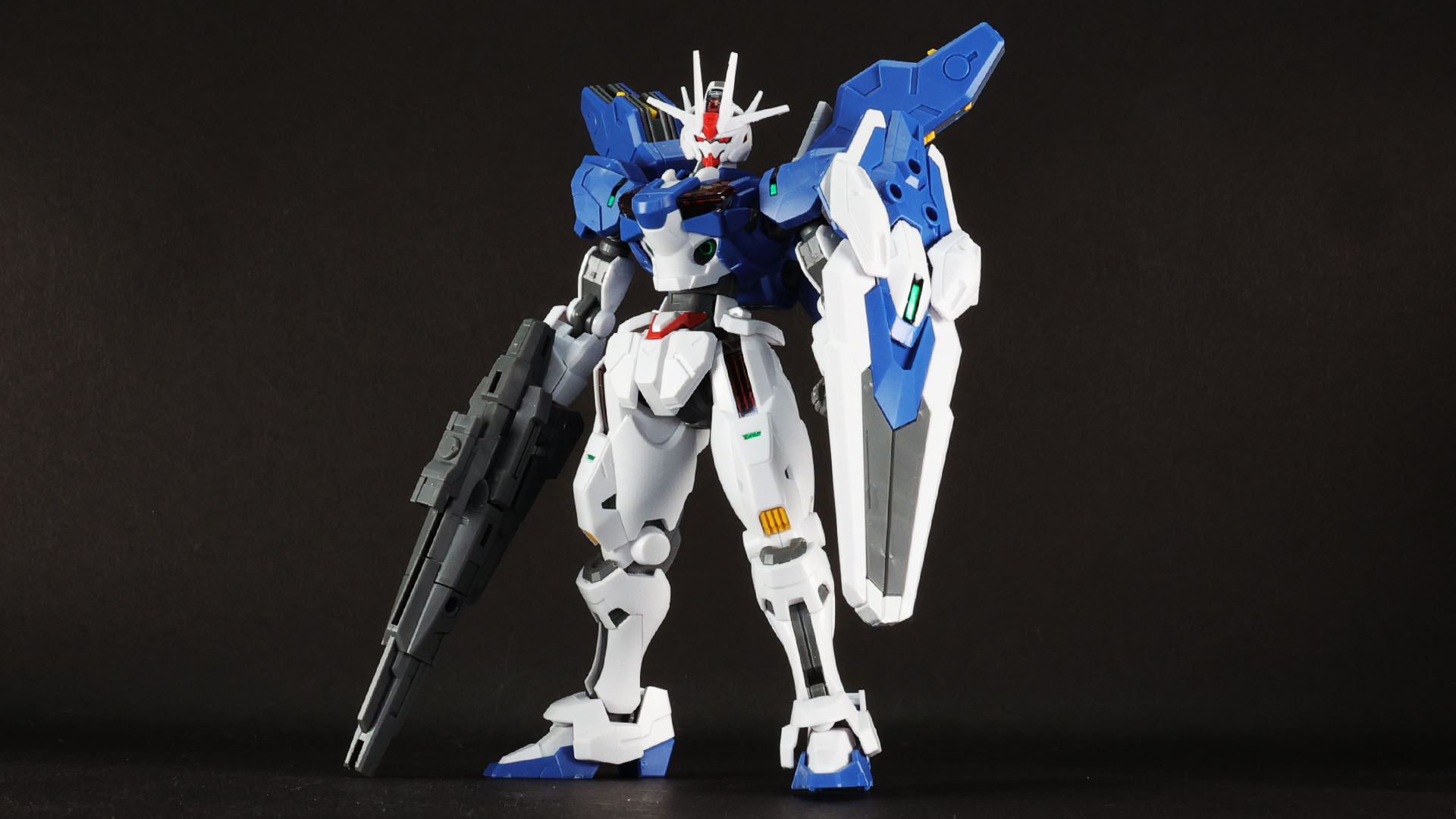 より精悍なイメージとなったガンダムエアリアル改修型