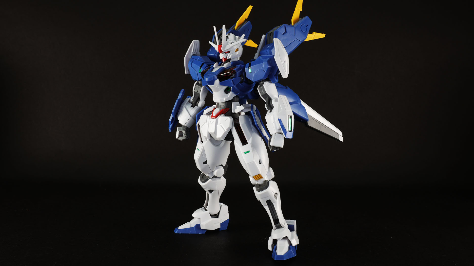 ビットオンフォームとシェルユニットのパターン、精悍な顔つきでスケールを超えたディテール！