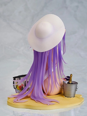 ドルフロ」より、白水着に紫のロングヘアをなびかせるZB-26の