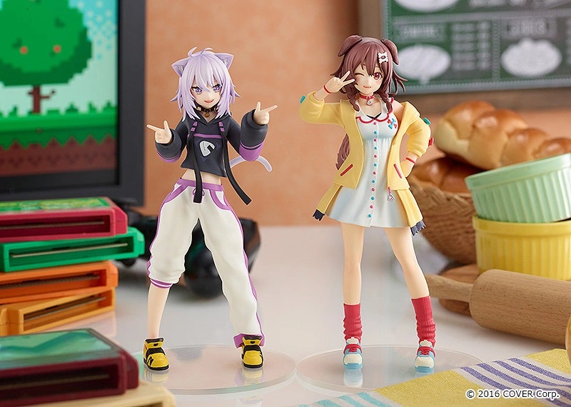 「POP UP PARADE 戌神ころね」以外は付属しません。