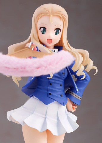 ガールズ＆パンツァー ガルパン 直筆 サイン マリー ガールズ＆パンツァー』パンツァージャケット姿のマリーが扇子を