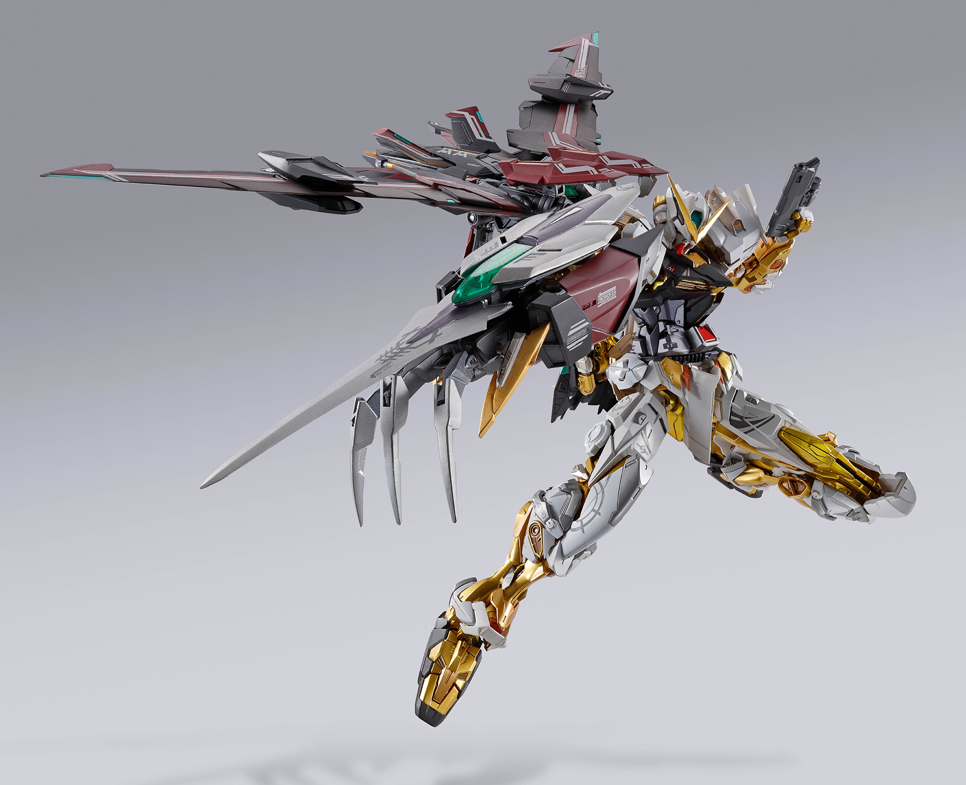 「METAL BUILD ディバインストライカー（オルタナティブストライク Ver.）」※「METAL BUILD ガンダムアストレイ ゴールドフレーム（オルタナティブストライク Ver.）」は別売りです