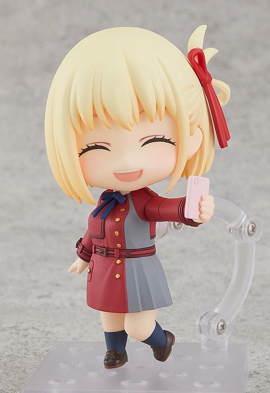 別売りの「ねんどろいど 井ノ上たきな」と手を繋げる「手繋ぎパーツ」が付属