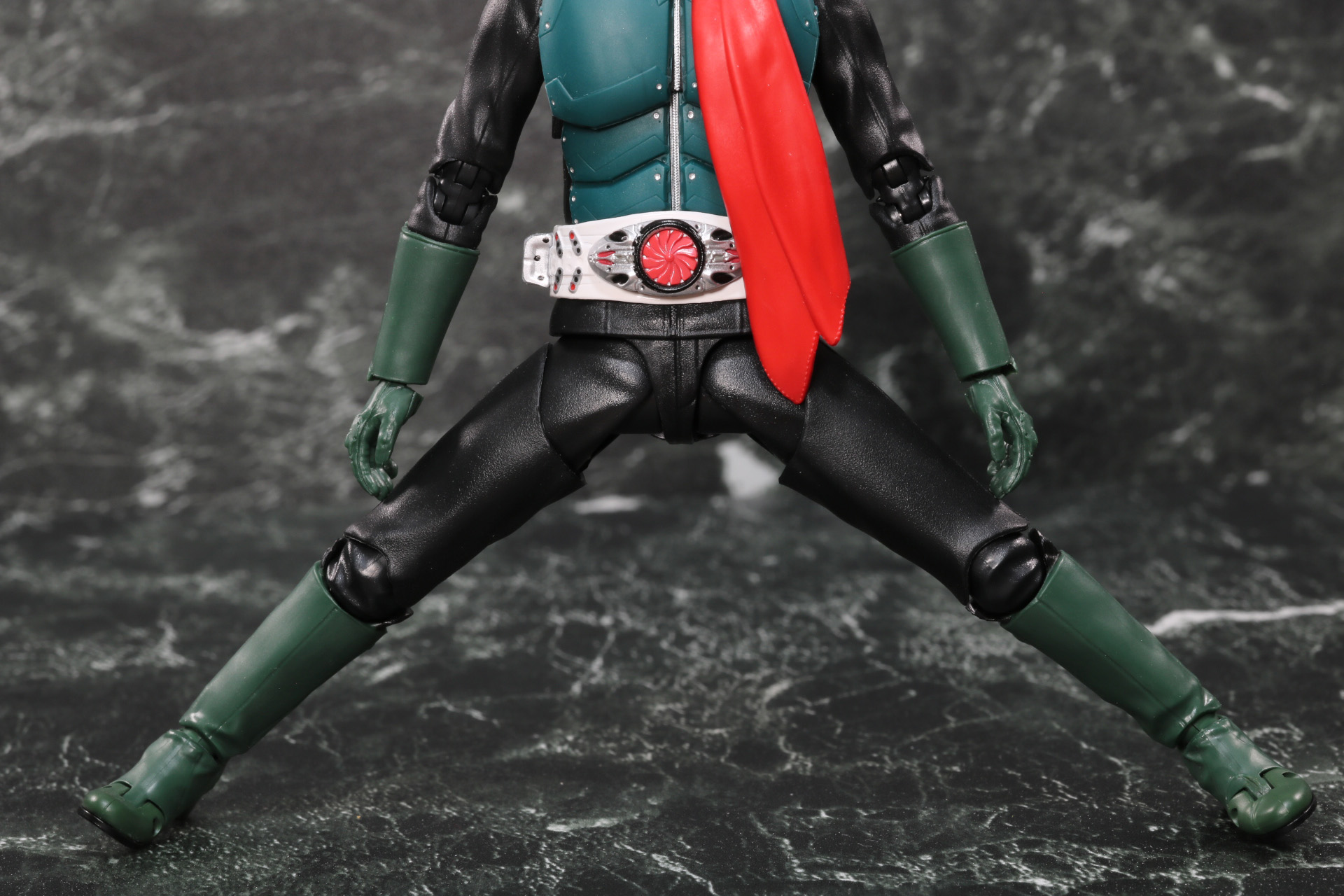 股関節は大きく開く