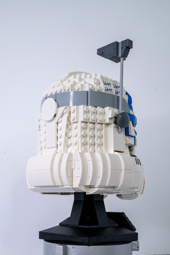 ところどころプリントパーツはあるが、顔周りの青いラインとか、どんな感じで組んでいるのかワクワクする！