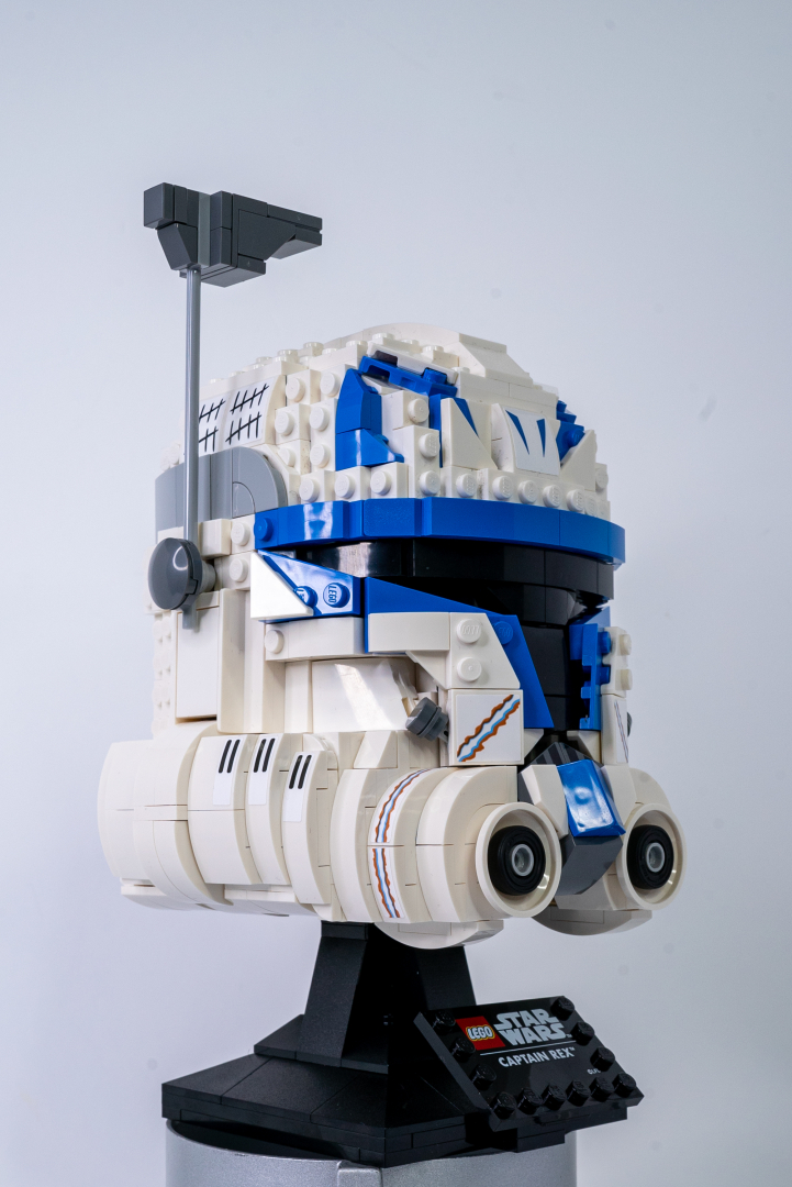 ところどころプリントパーツはあるが、顔周りの青いラインとか、どんな感じで組んでいるのかワクワクする！