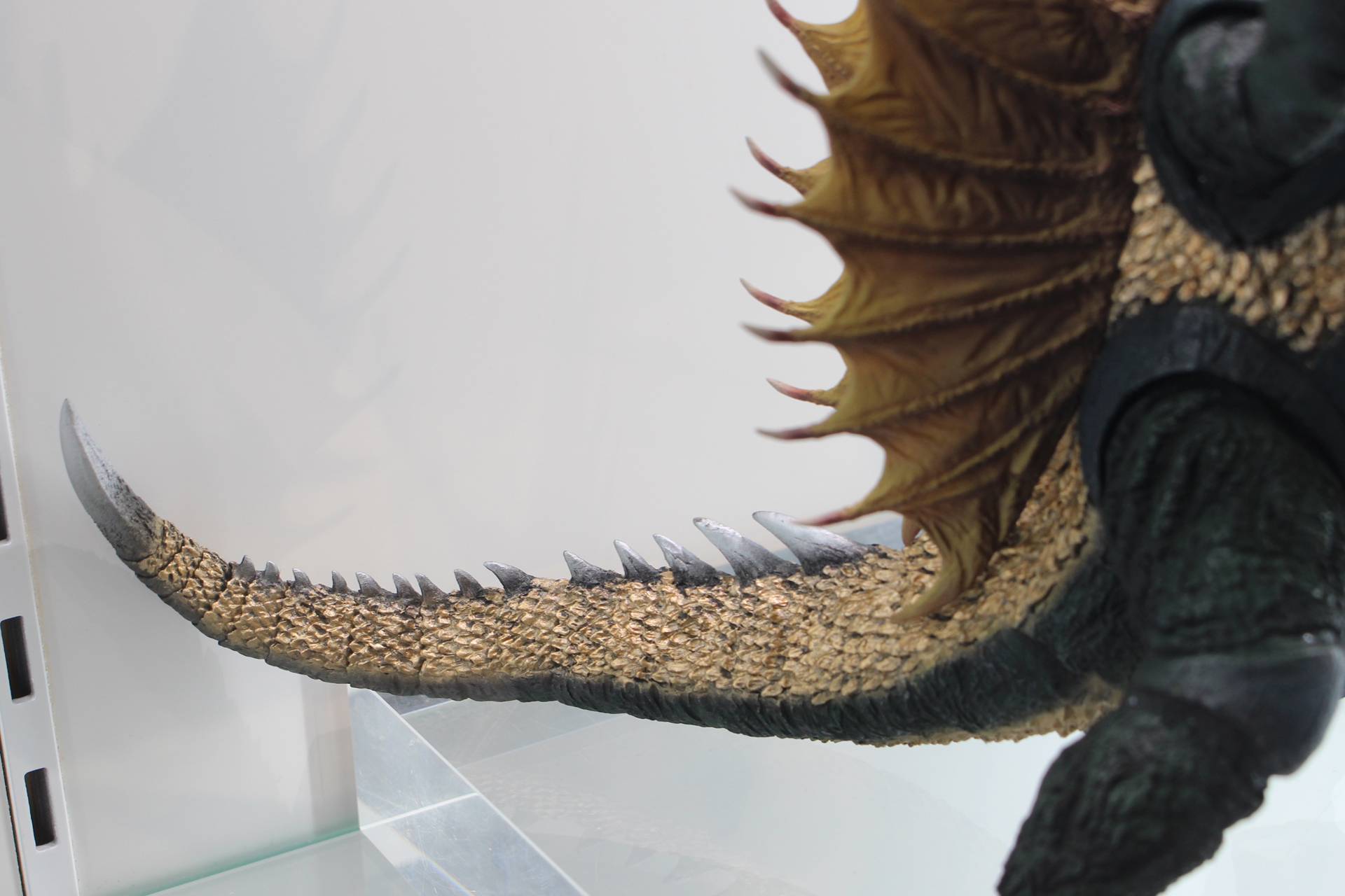 尻尾ももちろん可動。これまでのシリーズの表現手法が生きている