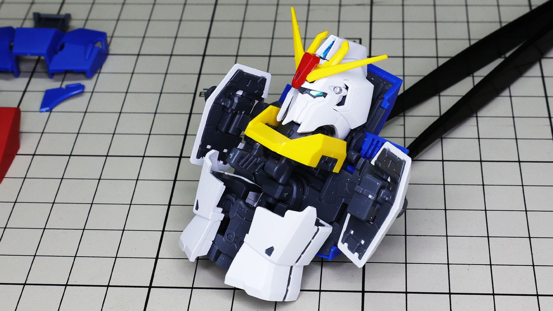 コクピットブロックはリニアシートの回転機構も持っています