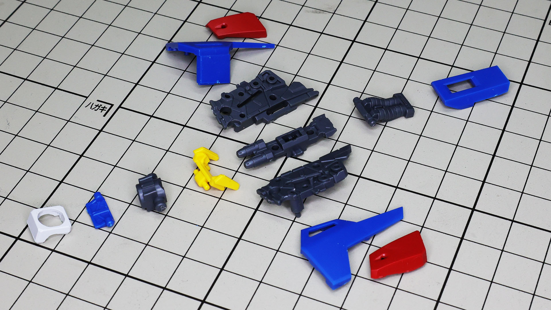 前腕部は組立順があるので注意していきましょう