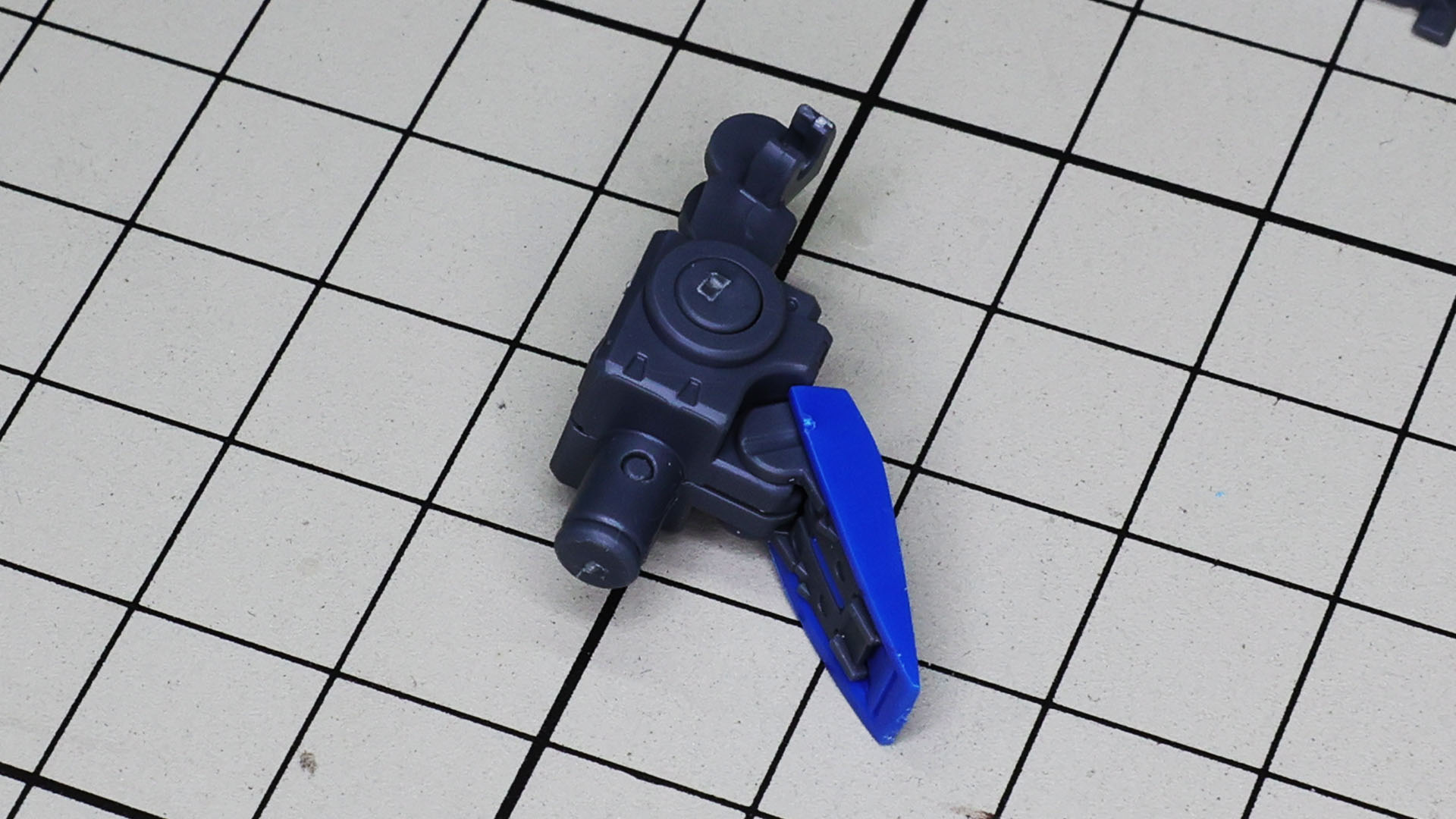 肩の芯となるパーツができました