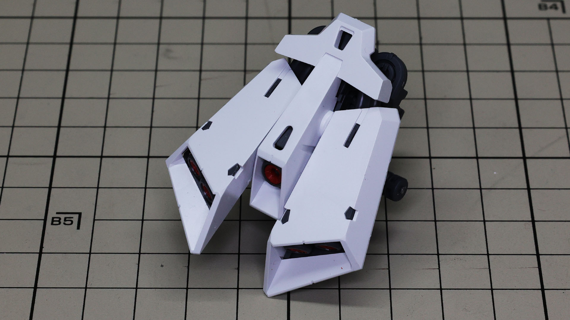 コアフレームにドッキングさせていきます