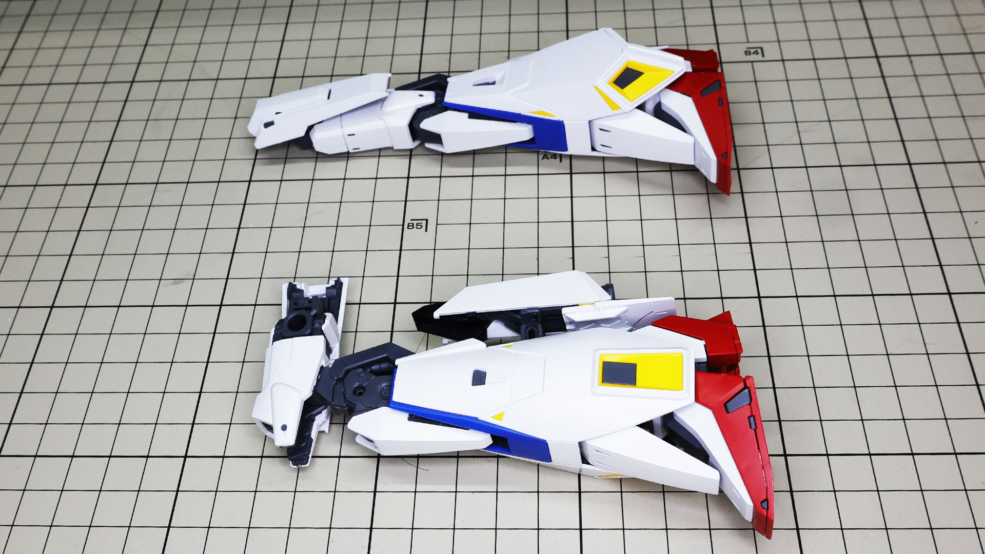 大腿部から“肩外し”的なイメージで関節を引き出します