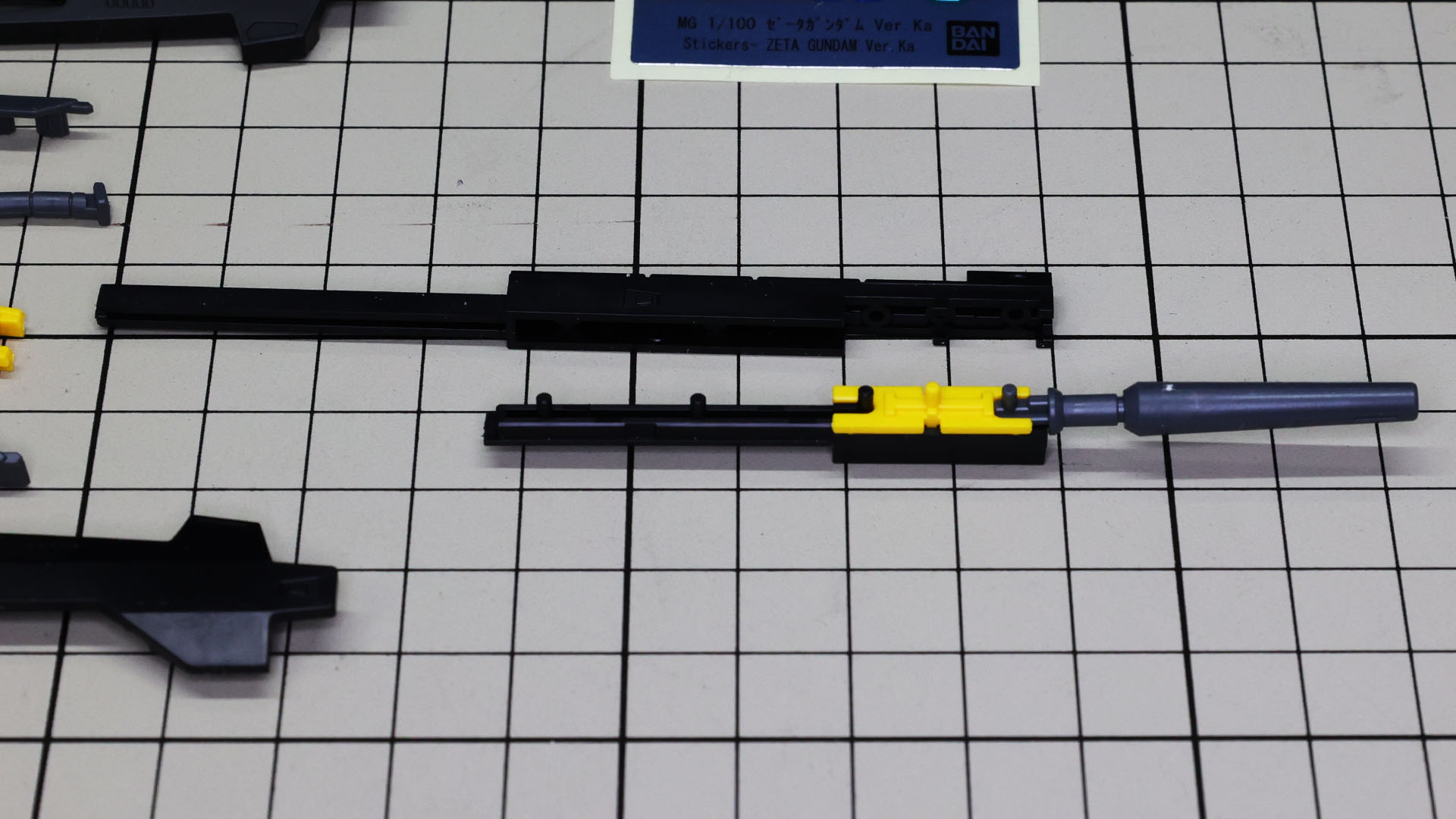 ライフル先端のディテールもパーツで再現！