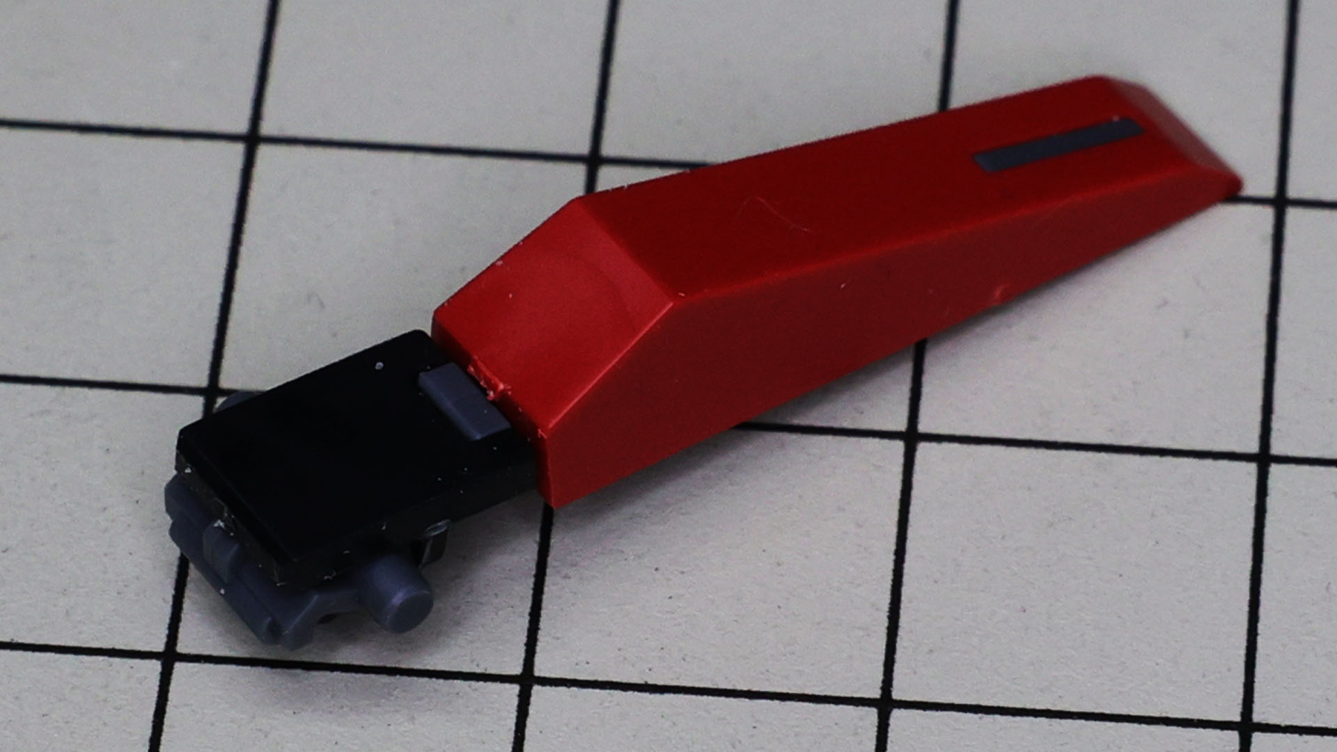 こちらも可動してウェイブ・ライダー時に展開します