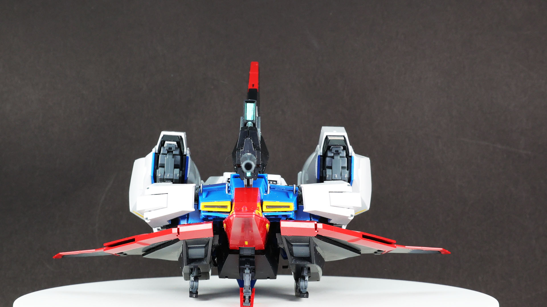 ウェイブ・ライダーは下面のランディング・ギアで着陸態勢をとれます