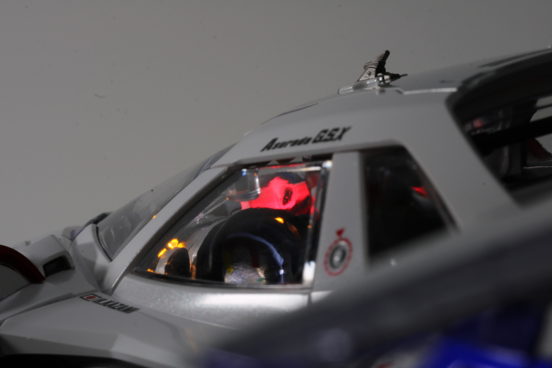 劇中でもなじみ深いアスラーダのナビゲーションもしっかりと確認できる