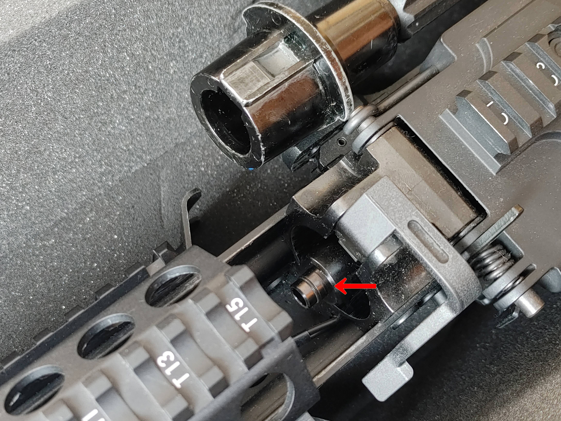 アウターバレルを外すとノズルが見える