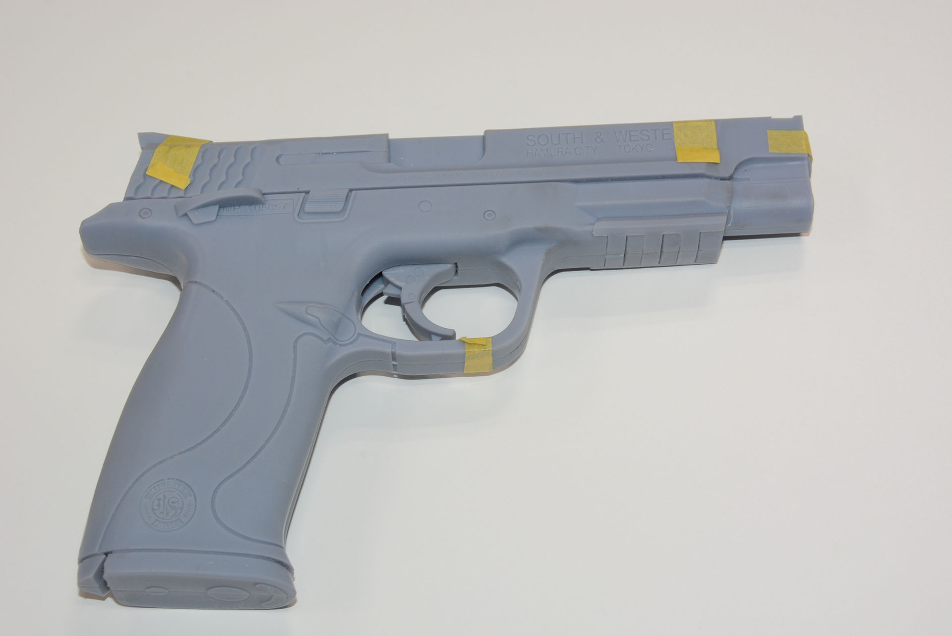 こちらも井ノ上たきなの銃「M＆P_9L」の実銃アプローチの商品化