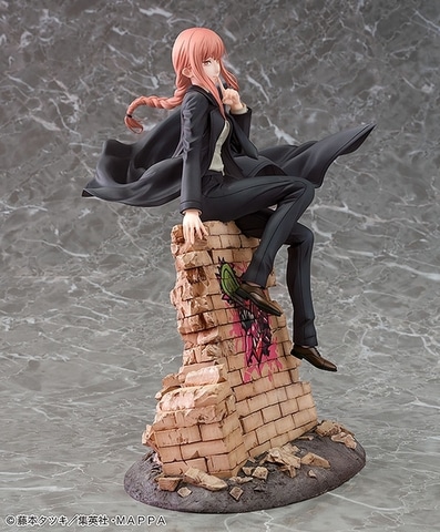 チェンソーマン」より瓦礫に腰掛けるマキマが1/7スケールでフィギュア