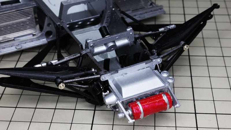 フロントに消火器を搭載します