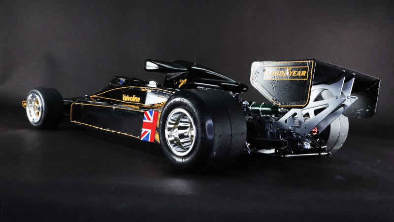 リヤタイヤが太い！