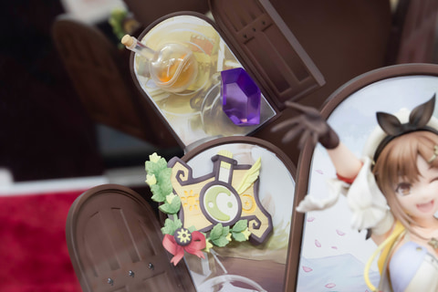 ライザ 「アトリエ」シリーズ25周年記念ver DX版[あみあみ] ライザ 25周年記念ver. フィギュアDX版 特設サイト