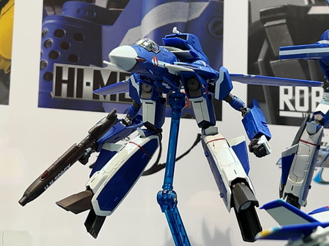 マクロスゼロ」よりバルキリー「VF-0S フェニックス」可動フィギュア