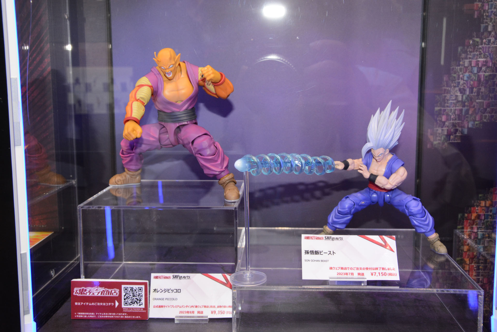 様々な新製品。エフェクトパーツ、表情の進化、力の入った塗装表現などアニメの活躍シーンを想像させる幅広い表現が確認できる