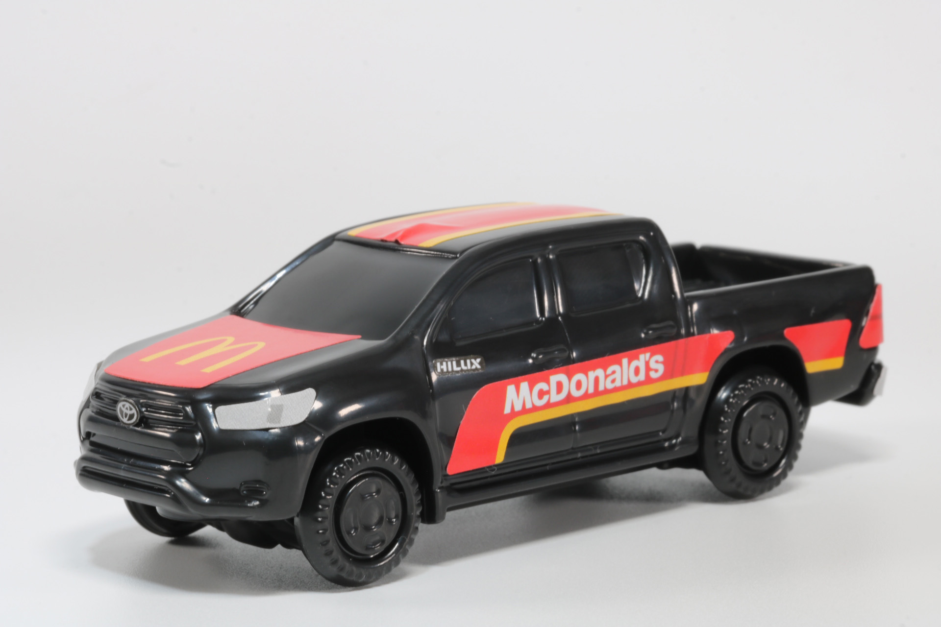 マクロナルドのロゴが施されたオリジナルカラー