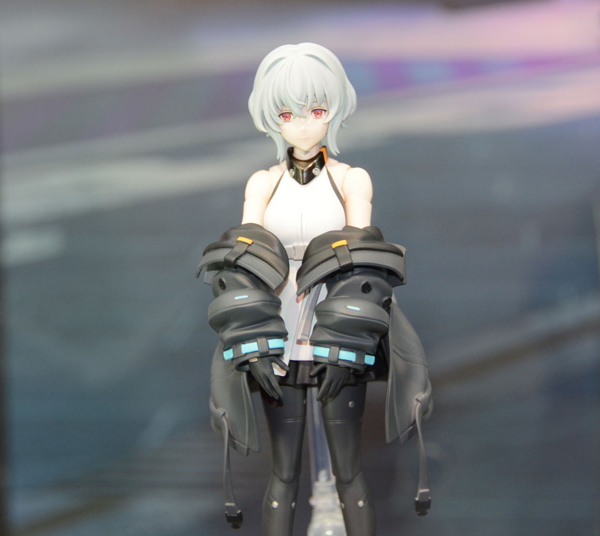 アニメのヒロインであり、主人公をサポートするAI搭載ヒューマノイドであるノワール。繊細なデザインをしっかり立体化している。2023年発売予定、価格未定