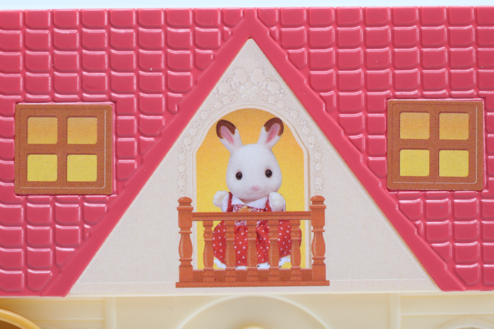 上の窓からショコラウサギが登場