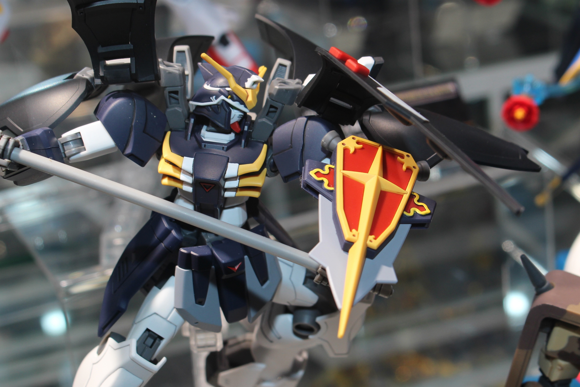 バスターシールドには展開ギミックを内蔵