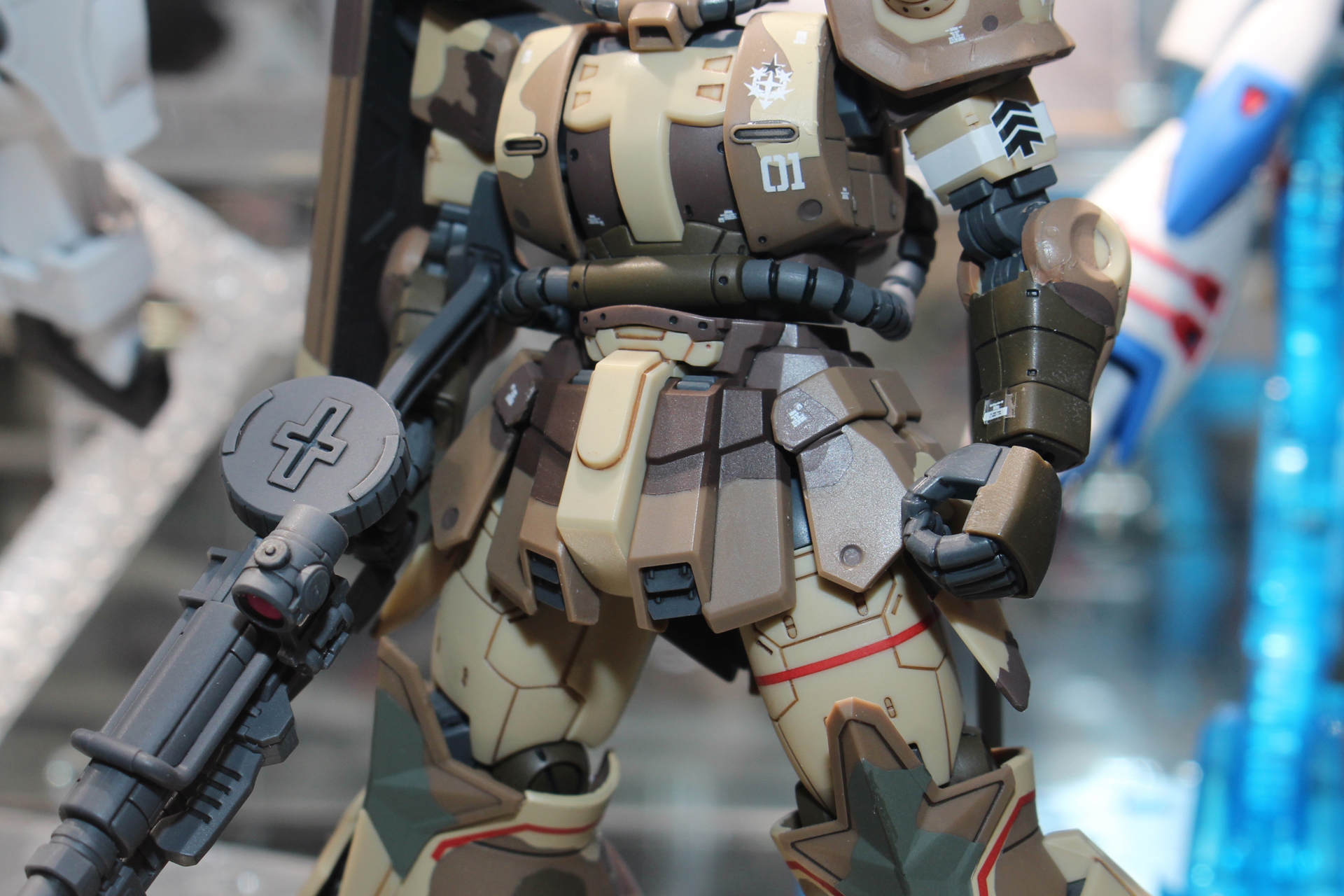 ガンダムベース東京には、サザンクロス隊のキットを使ったジオラマも展示されていた