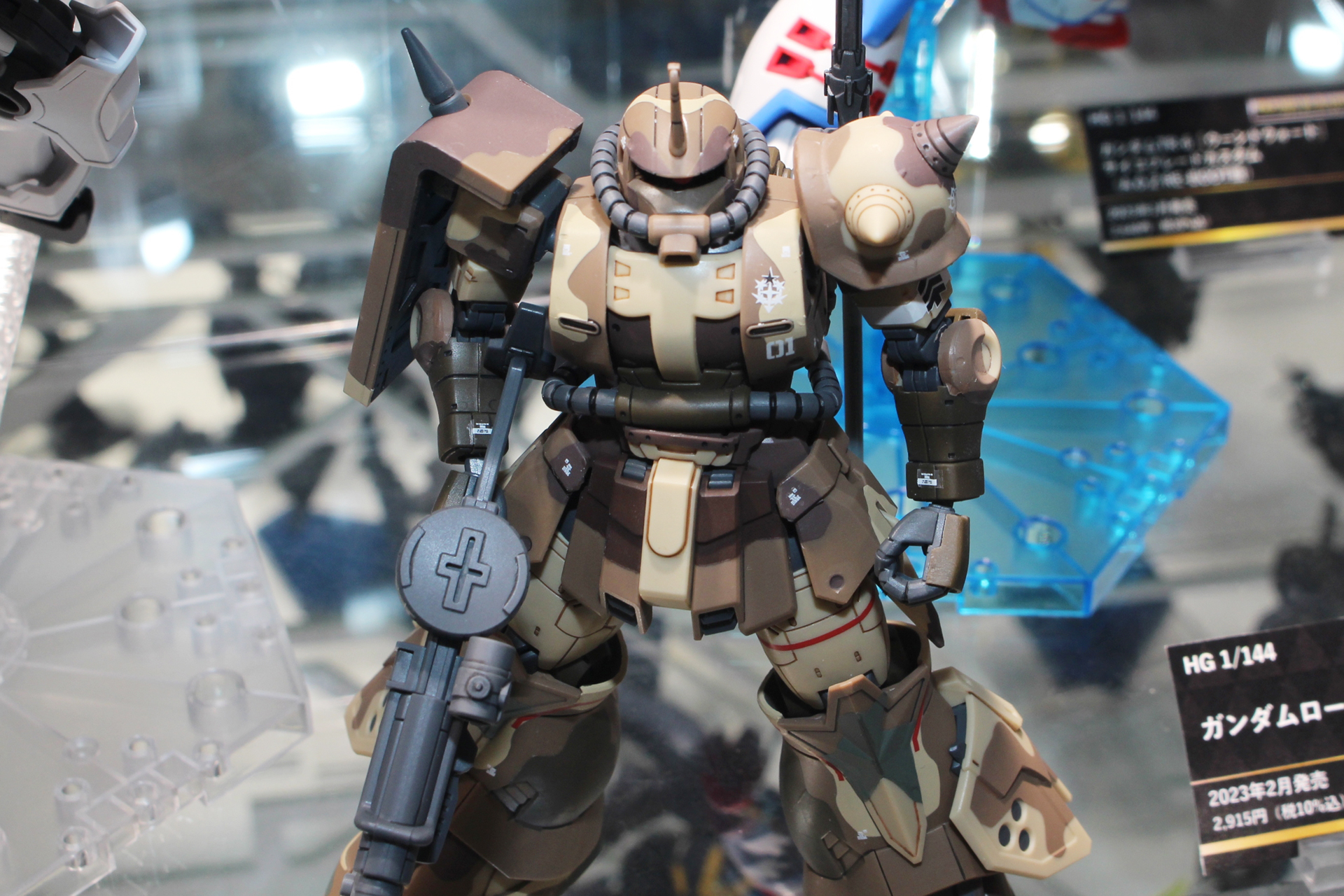 ガンダムベース東京には、サザンクロス隊のキットを使ったジオラマも展示されていた